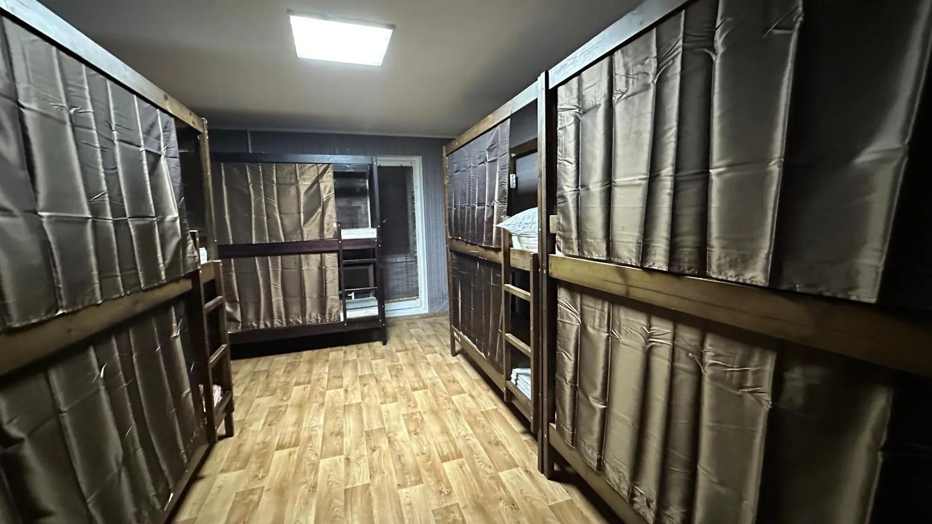 Ararat-Poznyaki Hostel Kiev Oekraïne